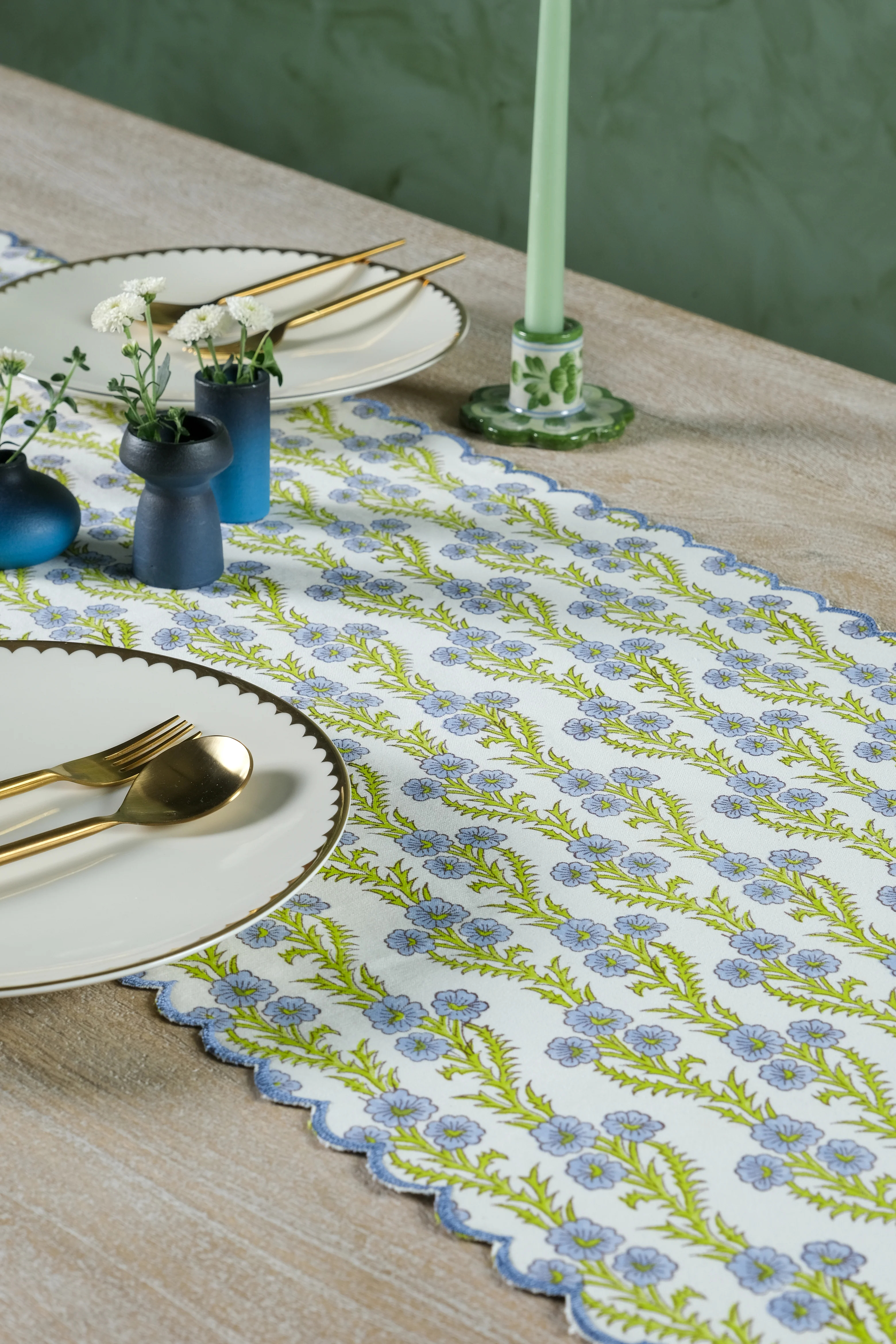 Forget-Me-Not Scallop Embroidered Blockprint Tablerunner - Image 4