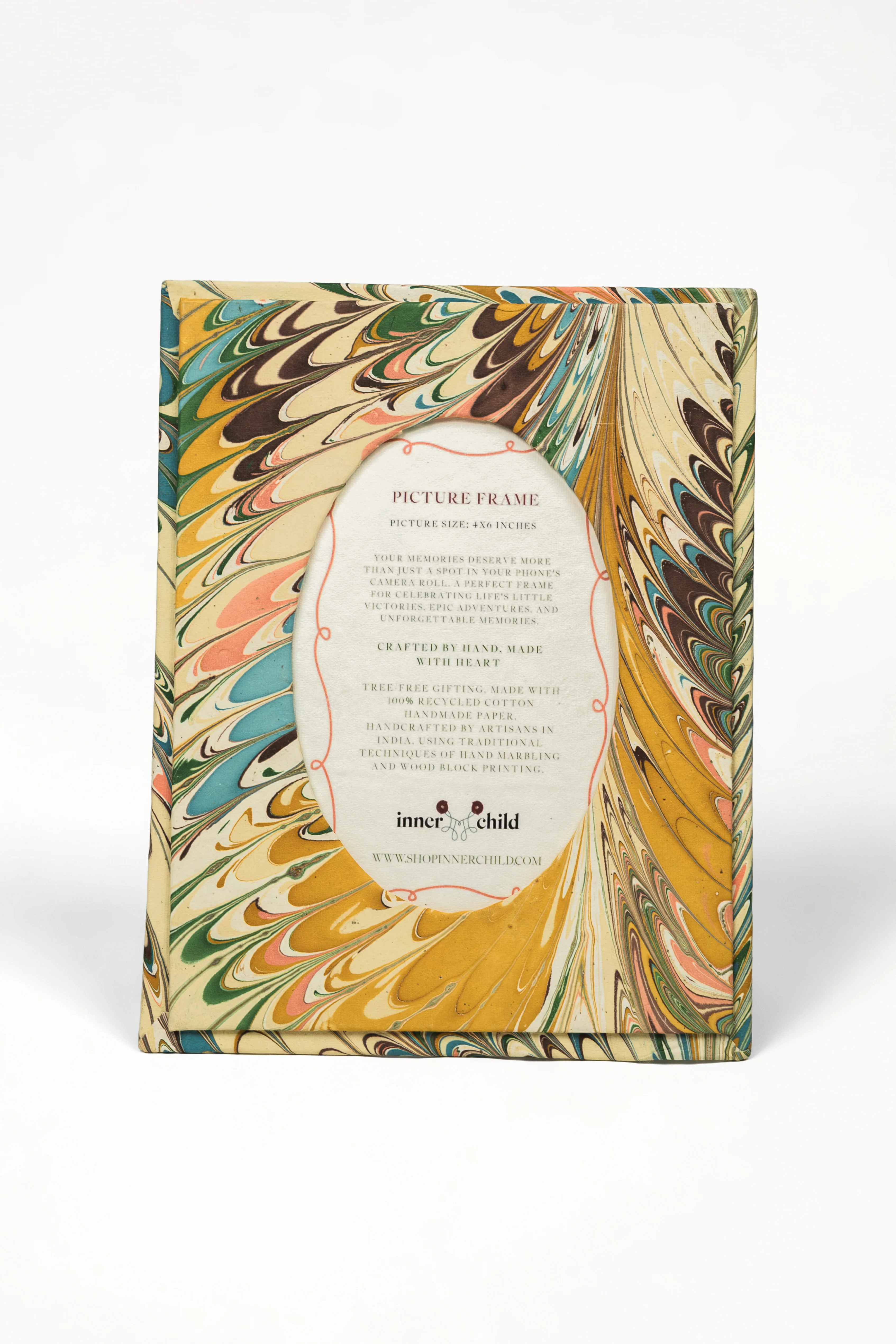 Hand-Marbled Flatiron Feathers Picture Frame with Oval Opening, 4x6 - Image 2