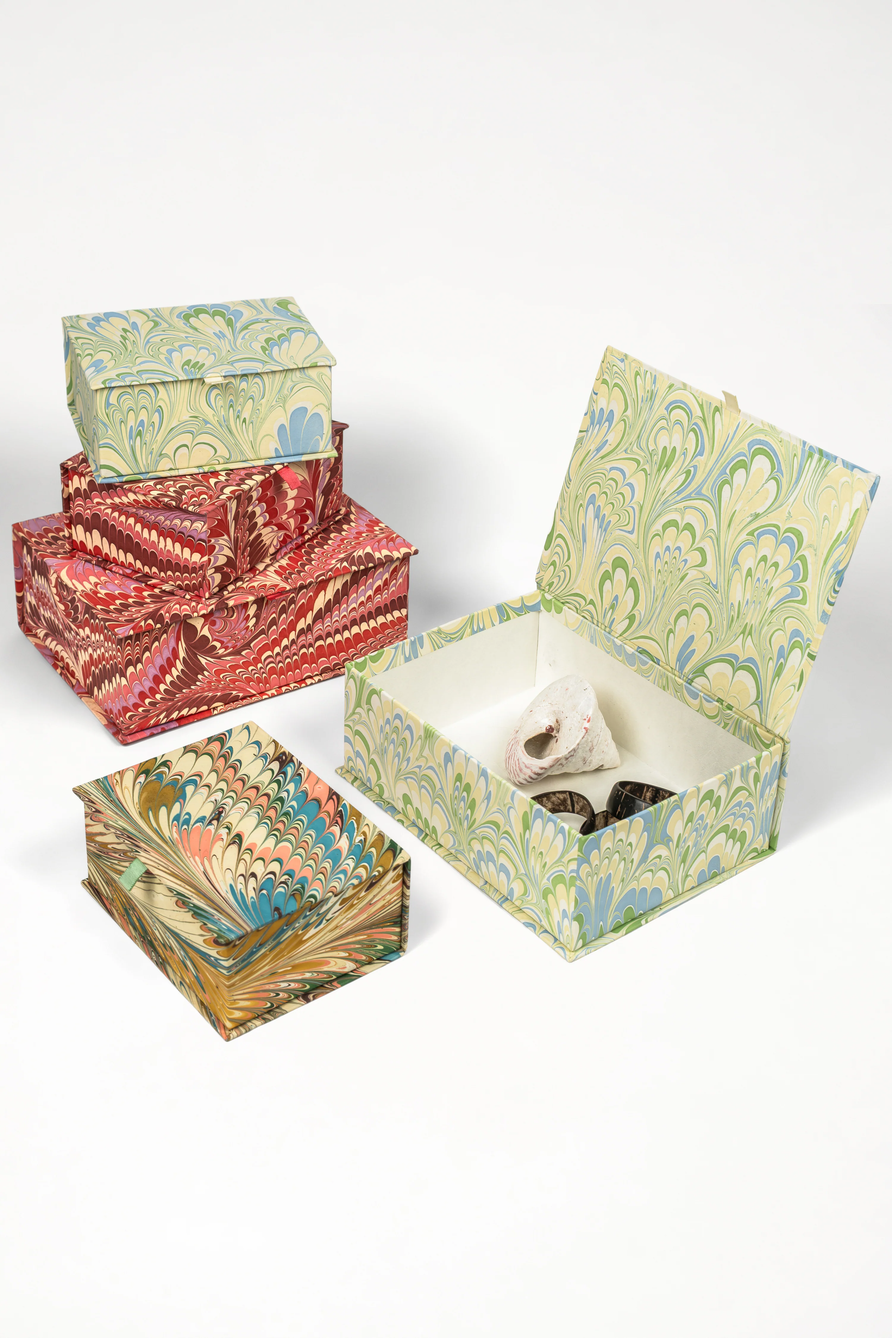 Hand-Marbled Keepsake Box Set in Flatiron Feathers - Image 4