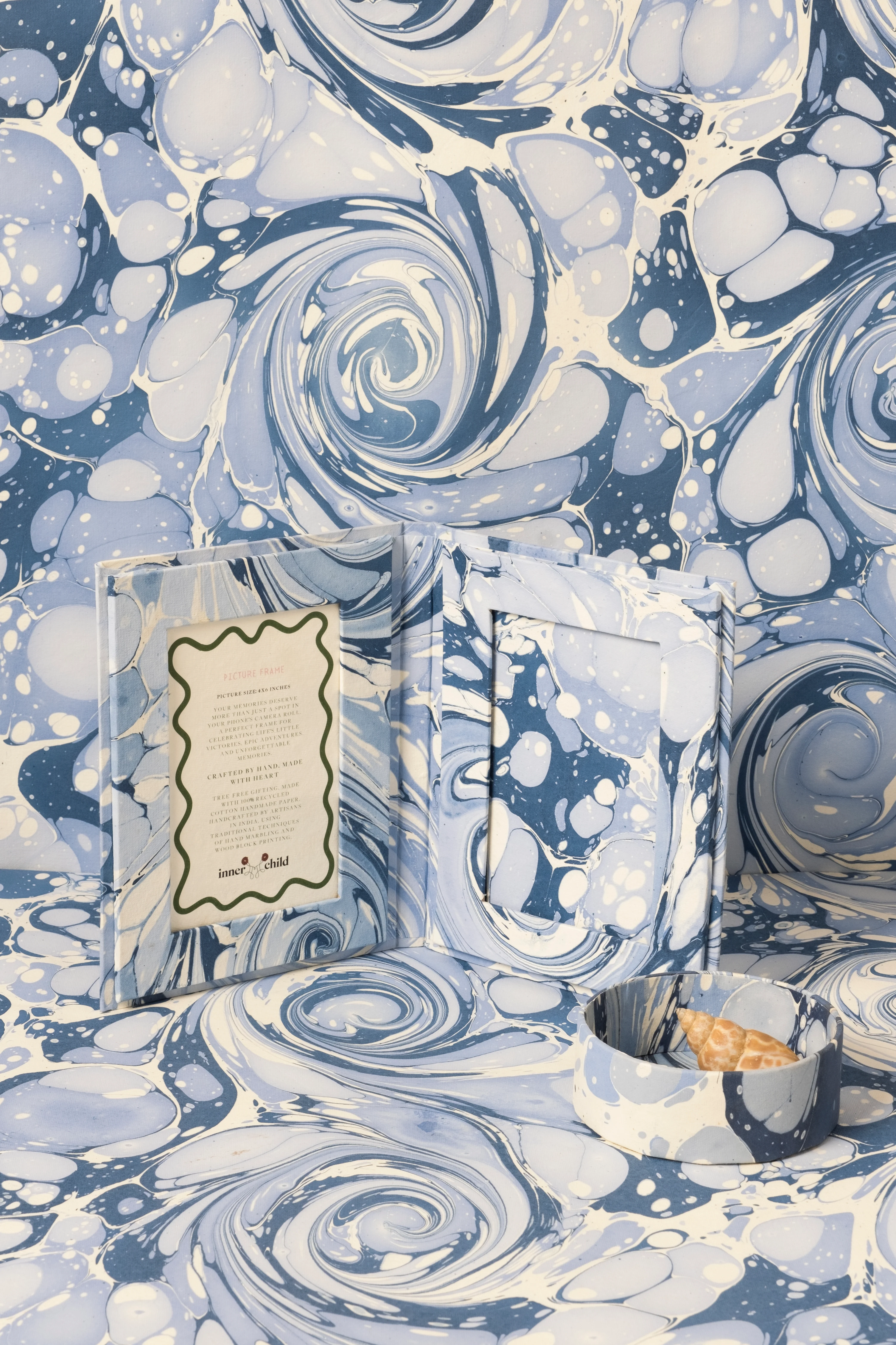 Hand-Marbled Picture Frame Folding Book, 4x6 in Ocean Wave - Image 4