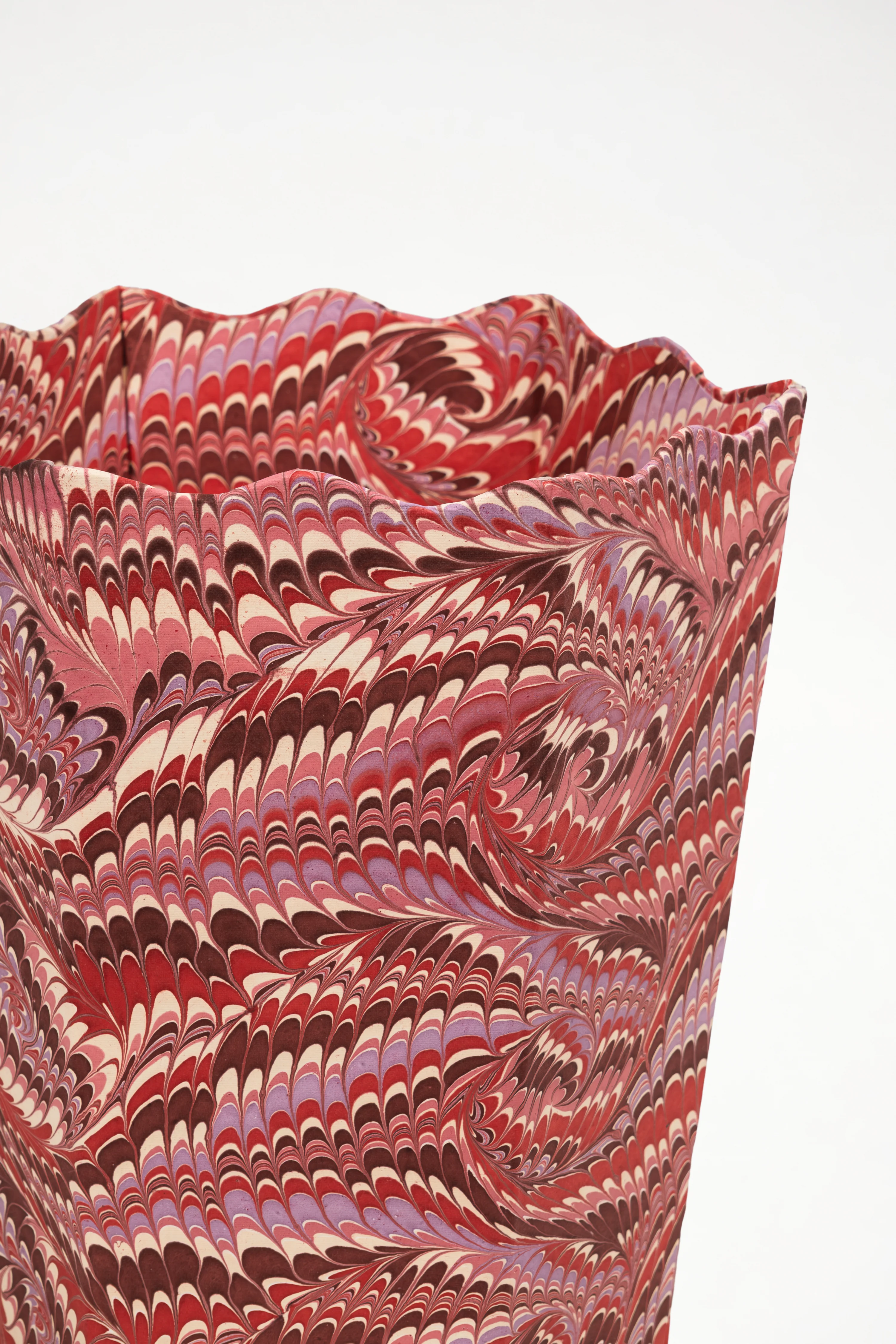 Hand-Marbled Scallop Waste Bin / Storage Bin in Florentine Pink - Image 2
