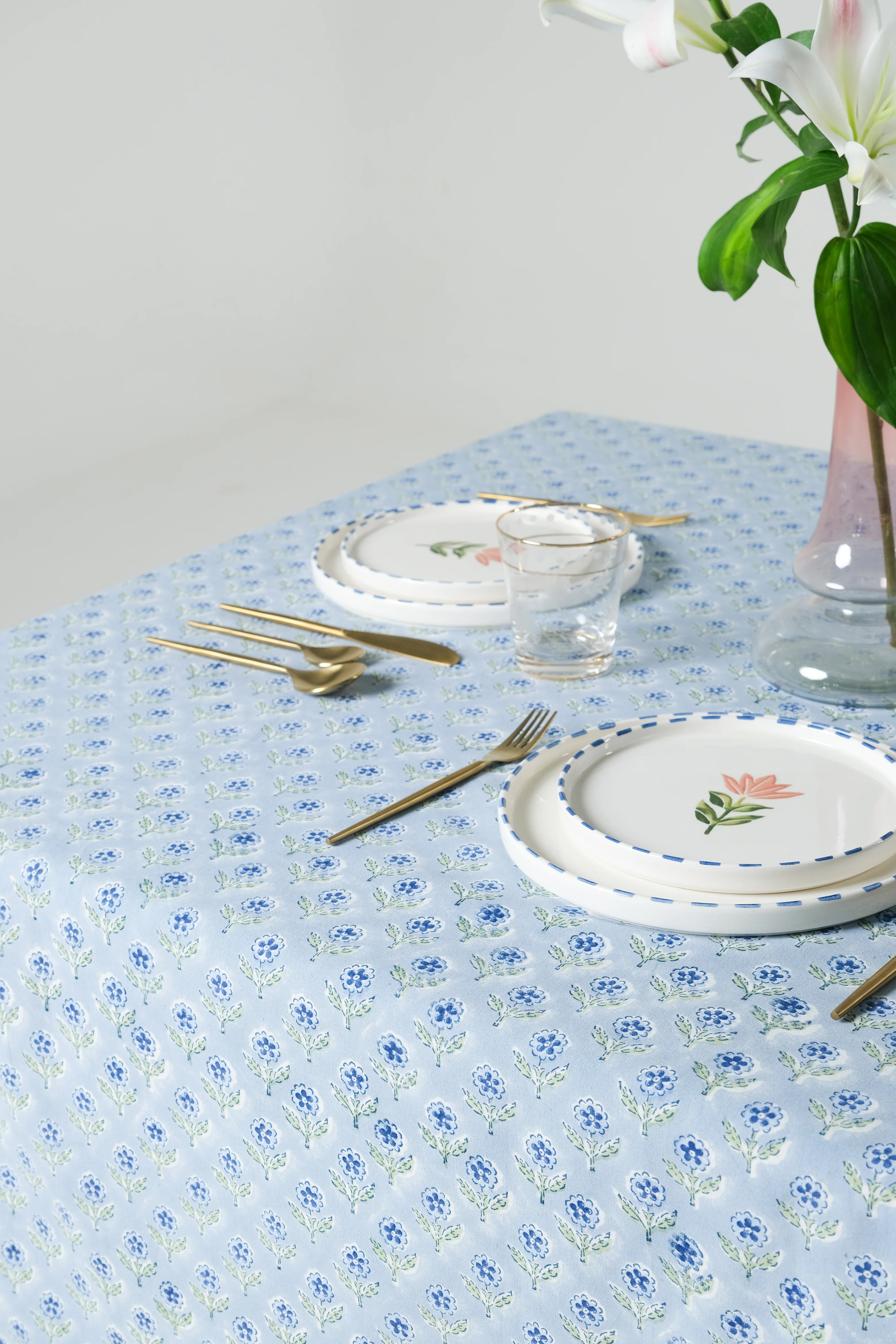 Mona Scallop Embroidered Blockprint Tablecloth in Blue - Image 4