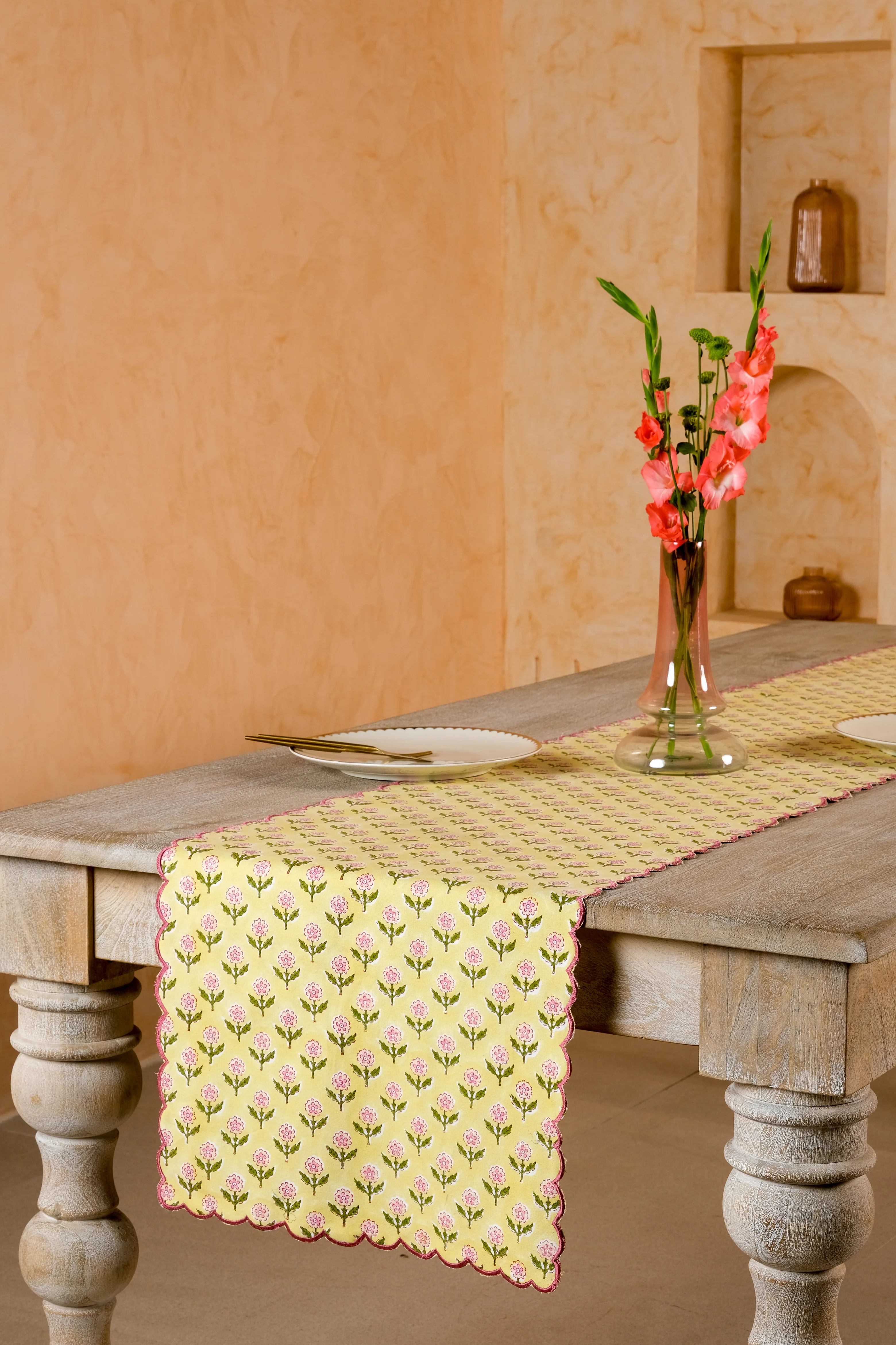 Mona Scallop Embroidered Blockprint Tablerunner in Butter Yellow