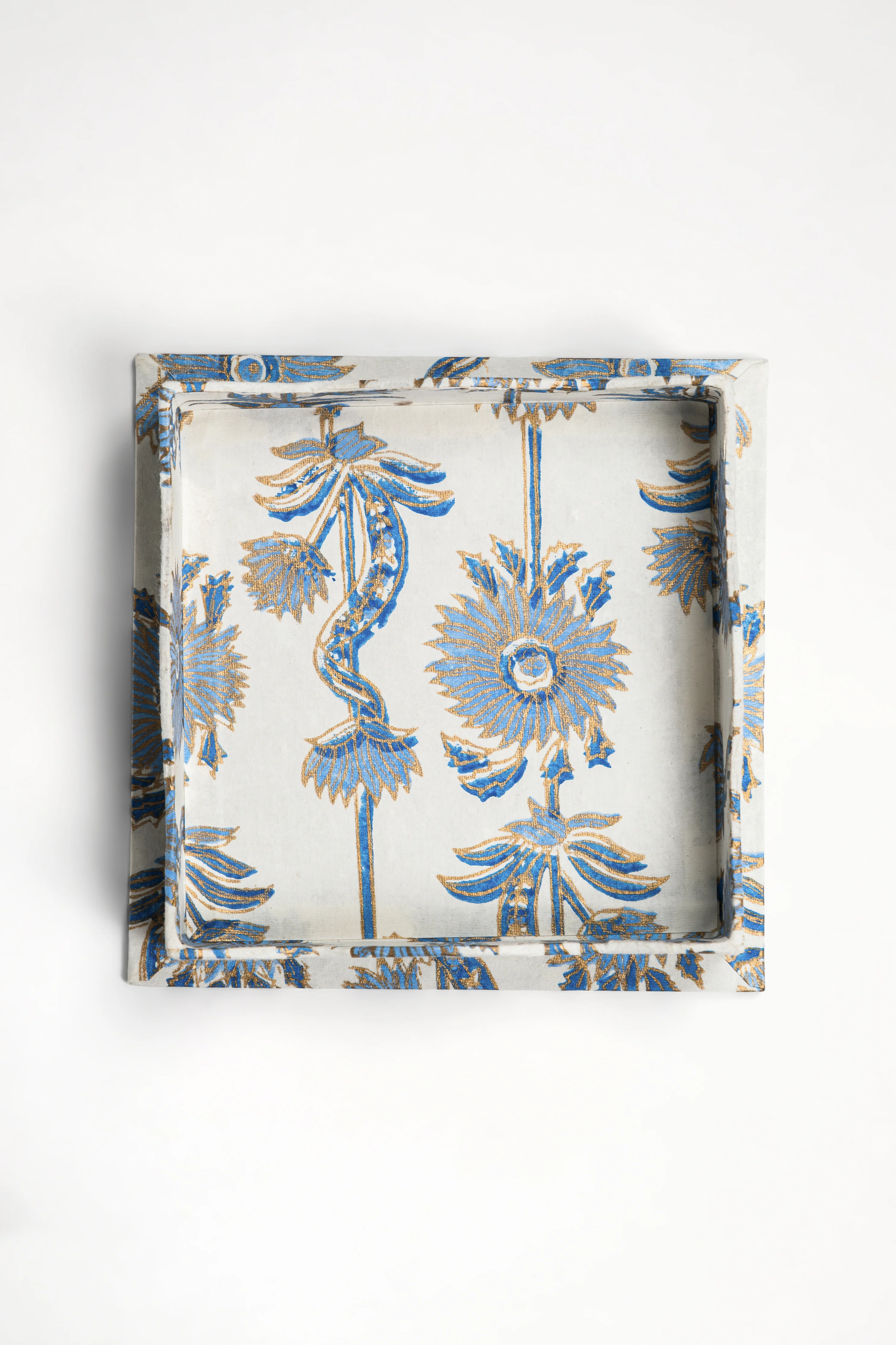 Nesting Scalloped Floral Vines Blockprint Trays in Blue - Image 4