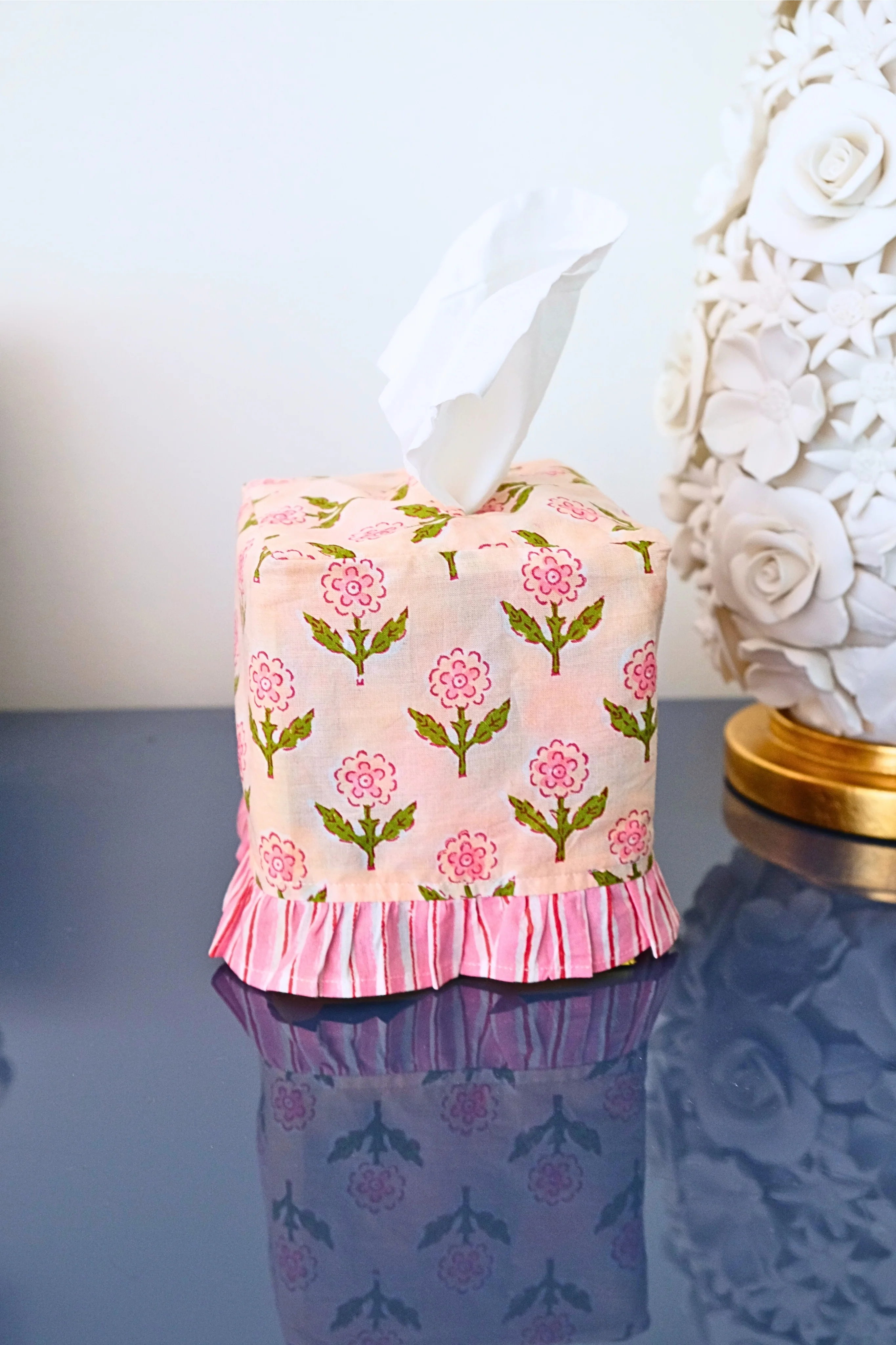 Ruffled Tissue Box Cover in Mona Pink Blockprint - Image 2
